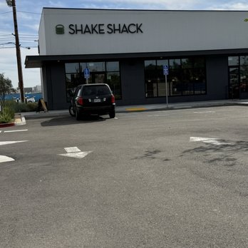 Shake Shack Torrance - Fast Food Near Me - Los Angeles, California Shake Shack Torrance - Fast Food Near Me - Los Angeles, California