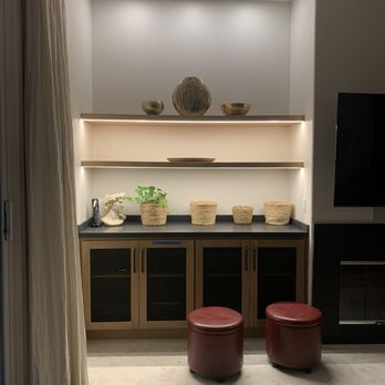 Debby Berkovich Interior Design - Entertainment center in family room. - Interior Design Near Me - Los Angeles, California Debby Berkovich Interior Design - Entertainment center in family room. - Interior Design Near Me - Los Angeles, California