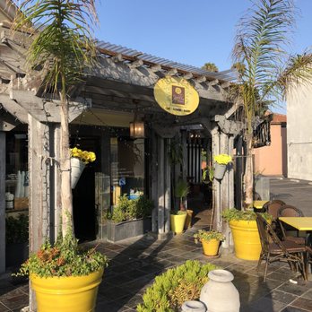 Yellow Vase - Bakeries Near Me - Redondo Beach, California