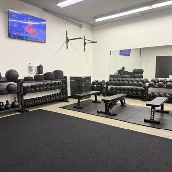 MB Performance SD - Trainers Near Me - San Diego, California MB Performance SD - Trainers Near Me - San Diego, California