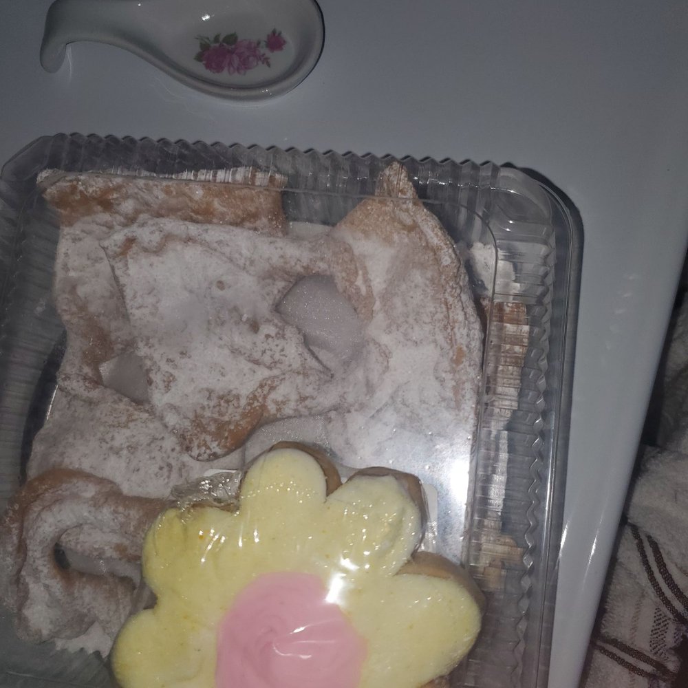 DiCamillo Bakery - Bakeries Near Me - Williamsville, New York