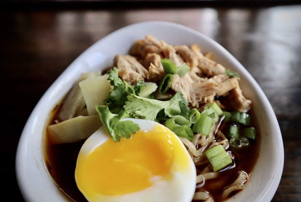 NOK NOK Noodle Logo