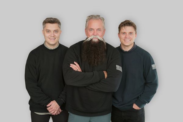 Supreme Roofing Logo