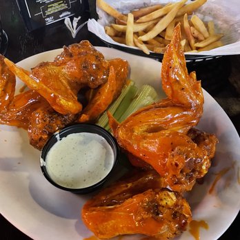 The Peanut - Wings - American Near Me - Kansas City, Missouri