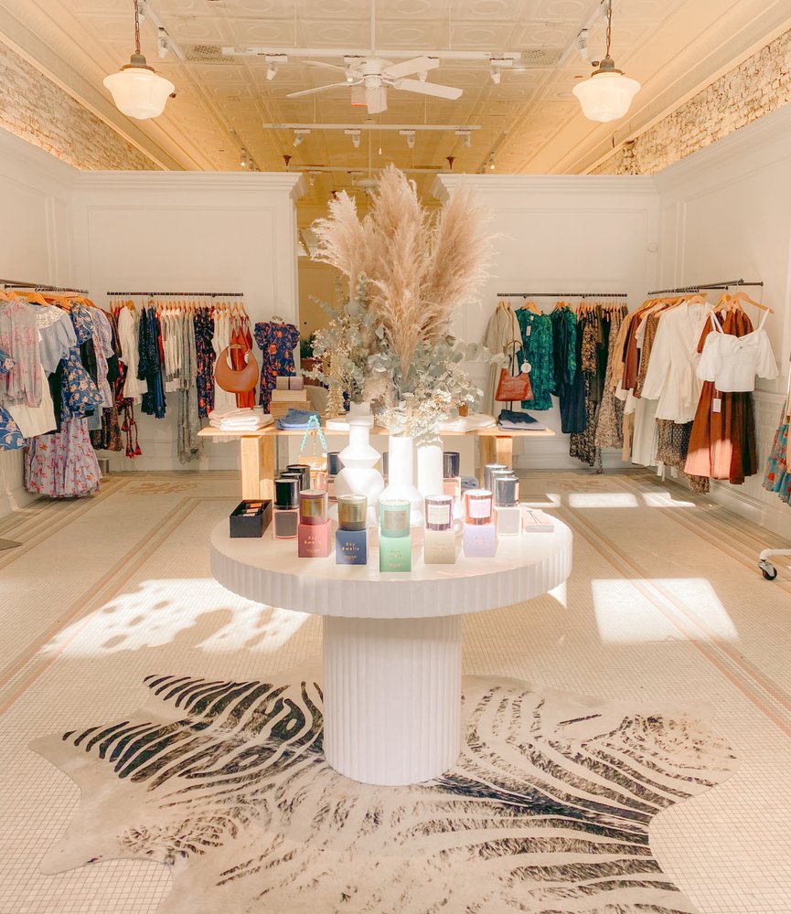 THE EDITION SHOP Updated October 2024 212 W Broughton St, Savannah, Women's