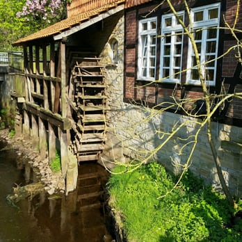 Brackstedter Mühle e.K. - Das restaurierte Mühlrad - German Near Me - Wolfsburg, NI