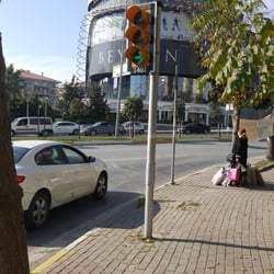 Ataköy Plus Alışveriş Merkezi
