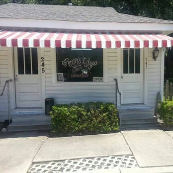 Razors Edge Barbershop - Barbers Near Me - Mandeville, Louisiana Razors Edge Barbershop - Barbers Near Me - Mandeville, Louisiana