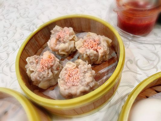 Five Happiness by null