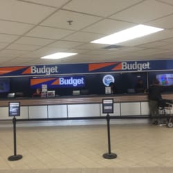Budget Rent A Car - Counter