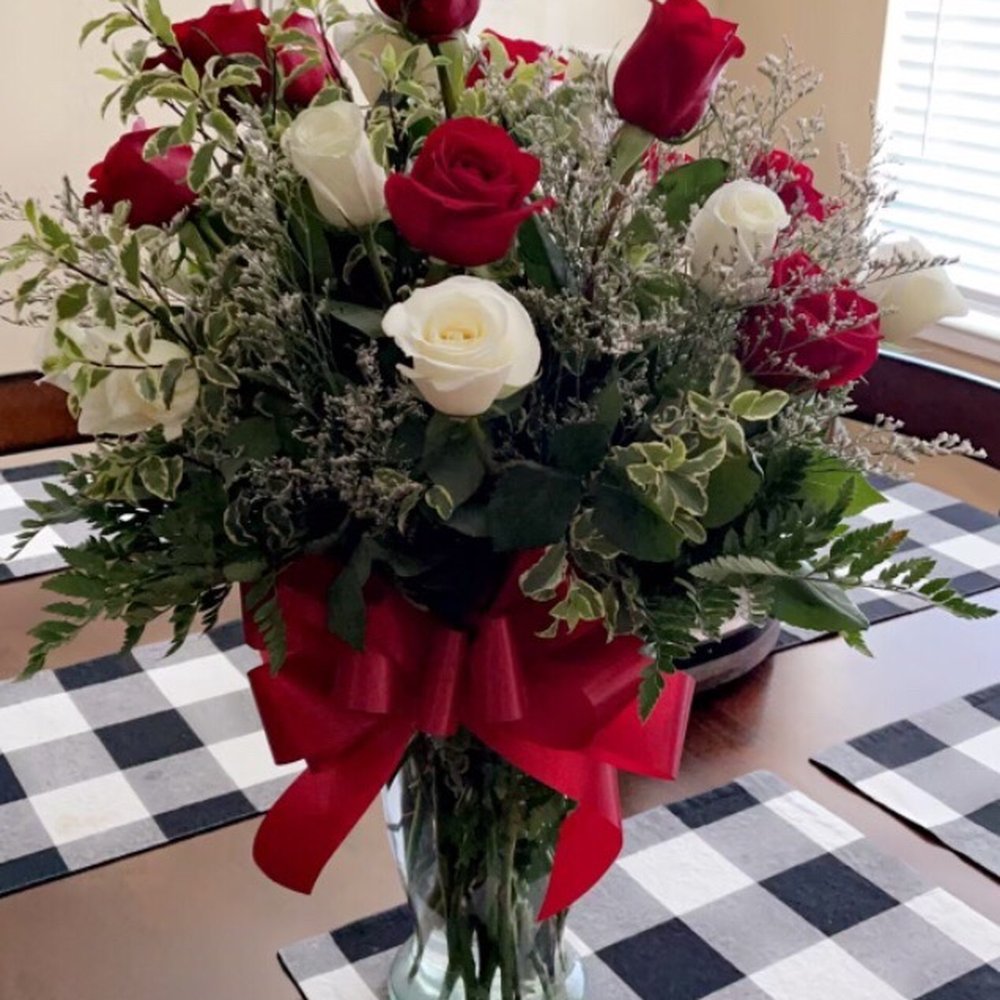 Deluxe Yours Truly Bouquet Deluxe Yours Truly Bouquet