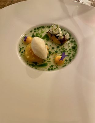 Restaurant Jellyfish by Stefan Fäth by null