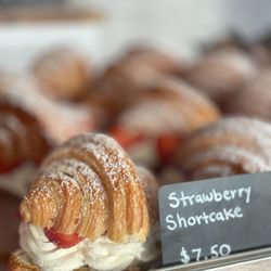 Glutenus Maximus Bakehouse - Strawberry Shortcake Croissant