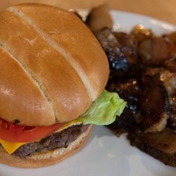 Thoroughbred Restaurant - Cheeseburger with Fried Potatoes