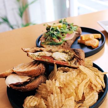 Makeworth Coffee Roasters  - Avo 2.0 Toast and panini - Coffee & Tea Near Me - Bellingham, Washington