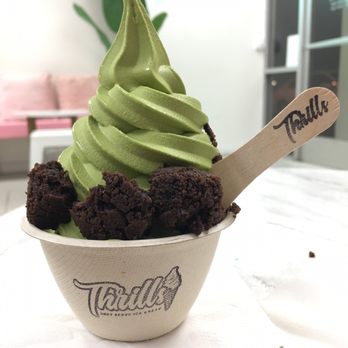Thrills Soft Serve - Matcha and brownie bits - Ice Cream & Frozen Yogurt Near Me - Honolulu, Hawaii