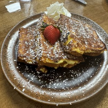 Oli's Kitchen - Sweet Bread French Toast - Breakfast & Brunch Near Me - Honolulu, Hawaii Oli's Kitchen - Sweet Bread French Toast - Breakfast & Brunch Near Me - Honolulu, Hawaii