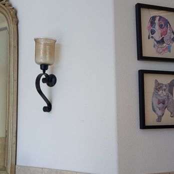 Otay Pet Vets - An artistic vet? You bet! Comfortable waiting room! - Veterinarians Near Me - Chula Vista, California Otay Pet Vets - An artistic vet? You bet! Comfortable waiting room! - Veterinarians Near Me - Chula Vista, California