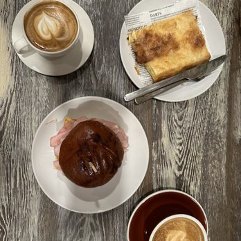 Café Tolia - Cafes Near Me - Philadelphia, Pennsylvania Café Tolia - Cafes Near Me - Philadelphia, Pennsylvania