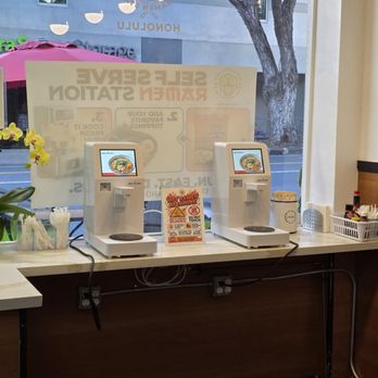 Bumble Tea Cafe And Ramen - Cook it here - Bubble Tea Near Me - Honolulu, Hawaii