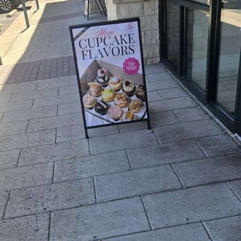Lil Cakes & Creamery - Ice Cream & Frozen Yogurt Near Me - Hanover, Maryland Lil Cakes & Creamery - Ice Cream & Frozen Yogurt Near Me - Hanover, Maryland