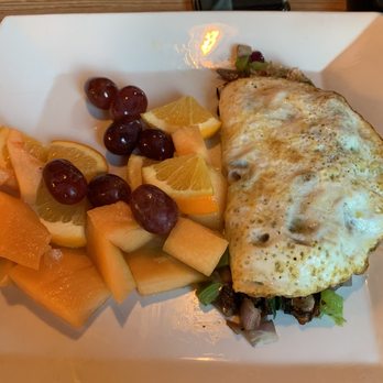 Squirrel Tree Restaurant & Bar - Egg white omelet and fruit to meet my diet. - American Near Me - Leavenworth, Washington