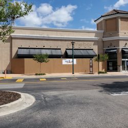 Chuck Lager America's Tavern - May 2020: The 7,500 ft restaurant (the 2nd for the owner/chef) was to open mid April 2020