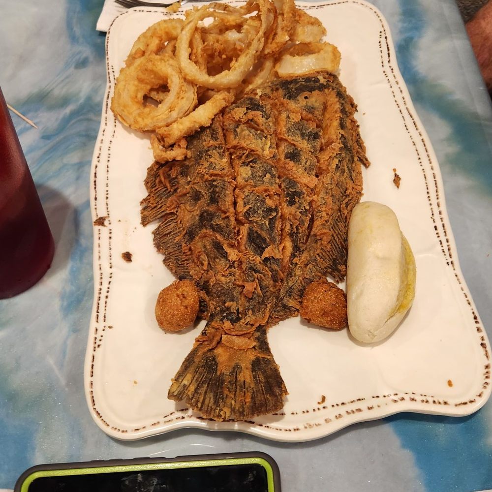 Bubba's Seafood - Fried flounder - Seafood Near Me - Seadrift, Texas Bubba's Seafood - Fried flounder - Seafood Near Me - Seadrift, Texas