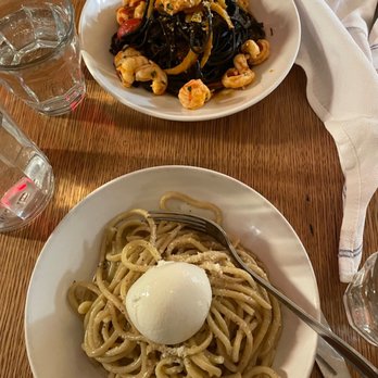 La Pecora Bianca SoHo - Linguine Nere Bucatini - Mediterranean Near Me - New York, New York La Pecora Bianca SoHo - Linguine Nere Bucatini - Mediterranean Near Me - New York, New York