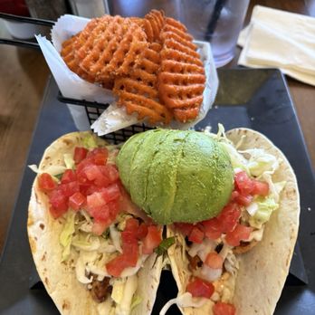 Downtown Eats - Shrimp tacos - Sandwiches Near Me - Dallas, Georgia