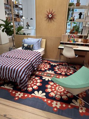 Herman Miller Retail Store by null