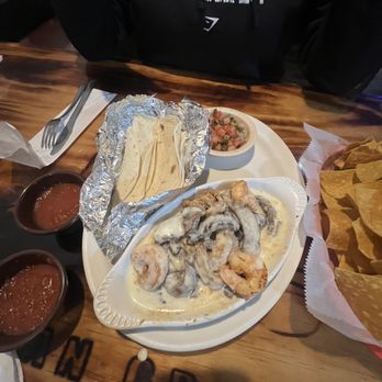 Los Ponchos Mexican Grill - Ponchos Cheese dip - Mexican Near Me - Lake Charles, Louisiana