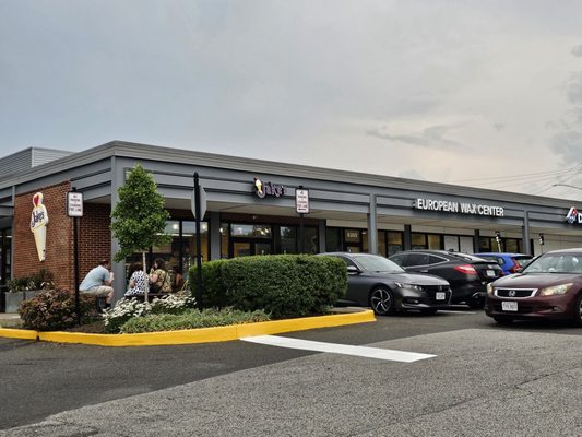 Jake's Ice Cream by null