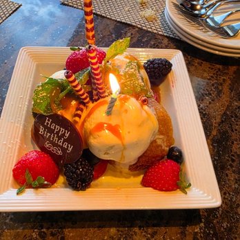 Jayde @ 16 - Banana fritters with ice cream & fresh berries - Asian Fusion Near Me - Henderson, Nevada