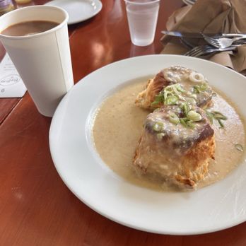 Big Easy Bagel And Beignet - Biscuits and Gravy - Bagels Near Me - Egg Harbor, Wisconsin
