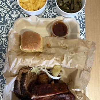 The LA Pit - Barbeque Near Me - Gardena, California The LA Pit - Barbeque Near Me - Gardena, California