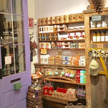 Lavender Ridge Vineyard - Wine Tasting Room Near Me - Murphys, California Lavender Ridge Vineyard - Wine Tasting Room Near Me - Murphys, California