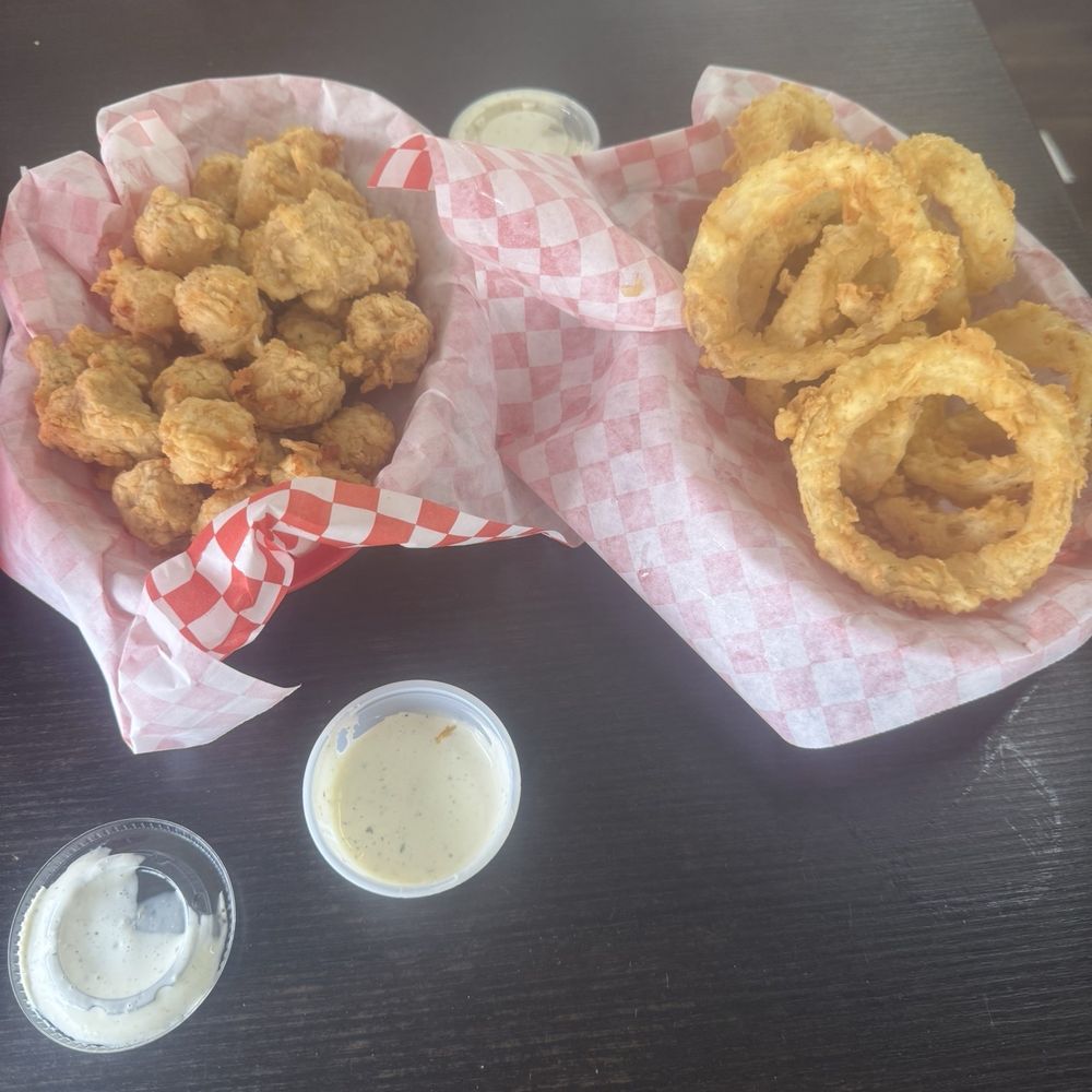 Corner Cafe Pilot Point - Cheese squares and onion rings - Breakfast & Brunch Near Me - Pilot Point, Texas