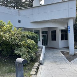 Valley Industrial and Family Medical Group - Front entrance.