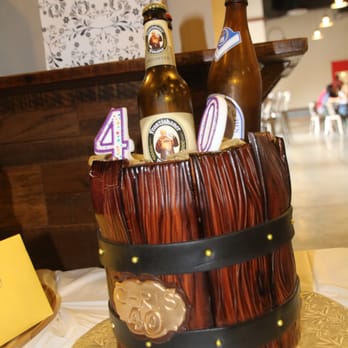 The Cake Lovers - Beer barrel for 40th birthday - Cupcakes Near Me - Plantation, Florida The Cake Lovers - Beer barrel for 40th birthday - Cupcakes Near Me - Plantation, Florida