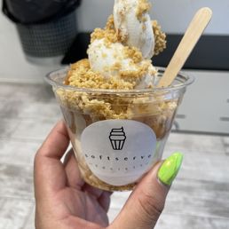 Applesolutely - vanilla soft serve, oat crumble & warm cinnamon apples Applesolutely - vanilla soft serve, oat crumble & warm cinnamon apples