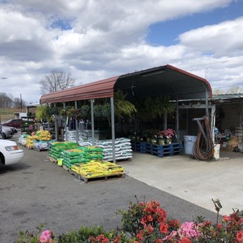 Dobson Produce - Outside - Fruits & Veggies Near Me - Dobson, North Carolina