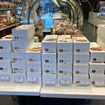 Paris Baguette - Pre-packaged roll cakes - Bakeries Near Me - Queens, New York Paris Baguette - Pre-packaged roll cakes - Bakeries Near Me - Queens, New York