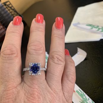 Ngoc Bich Jewelry - Jewelry Near Me - Westminster, California Ngoc Bich Jewelry - Jewelry Near Me - Westminster, California