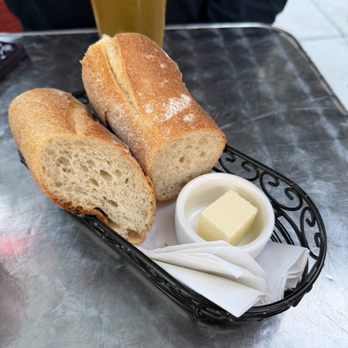 Chez Maman East - Complimentary bread and butter - French Near Me - San Francisco, California