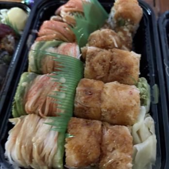 Hareku Steak House - Princess roll on the left - Sushi Bars Near Me - Marshfield, Massachusetts Hareku Steak House - Princess roll on the left - Sushi Bars Near Me - Marshfield, Massachusetts