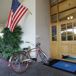 Cedar Crest Nursing And Rehabilitation Center - Front Door