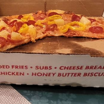 Saroki's Crispy Chicken & Pizza - Pizza Near Me - Taylor, Michigan Saroki's Crispy Chicken & Pizza - Pizza Near Me - Taylor, Michigan