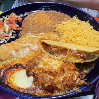 Casa Amigos - Combination #3 - Taco, cheese enchilada and Chile relleno - Mexican Near Me - Olathe, Kansas