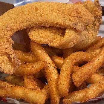 Hot N Crazy Crab - Catfish lunch basket with Cajun-seasoned fries - Seafood Near Me - Brandon, Florida